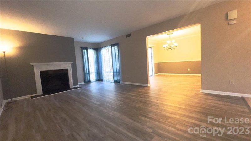 Property image 5 at 7802 Hummingbird Lane, Charlotte, NC 28212