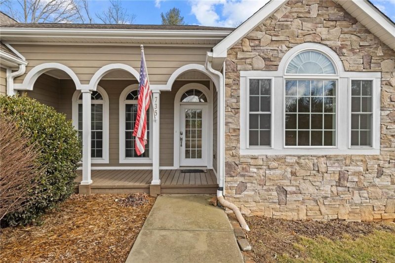 Property image 3 at 735 Settlers Trail, Mars Hill, NC 28754