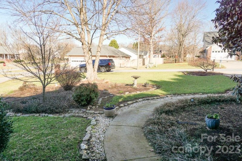 Property image 4 at 1518 34th Avenue Lane, Hickory, NC 28601