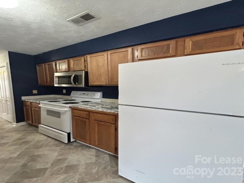 Property image 5 at 9902 Lottie Lane, Charlotte, NC 28262