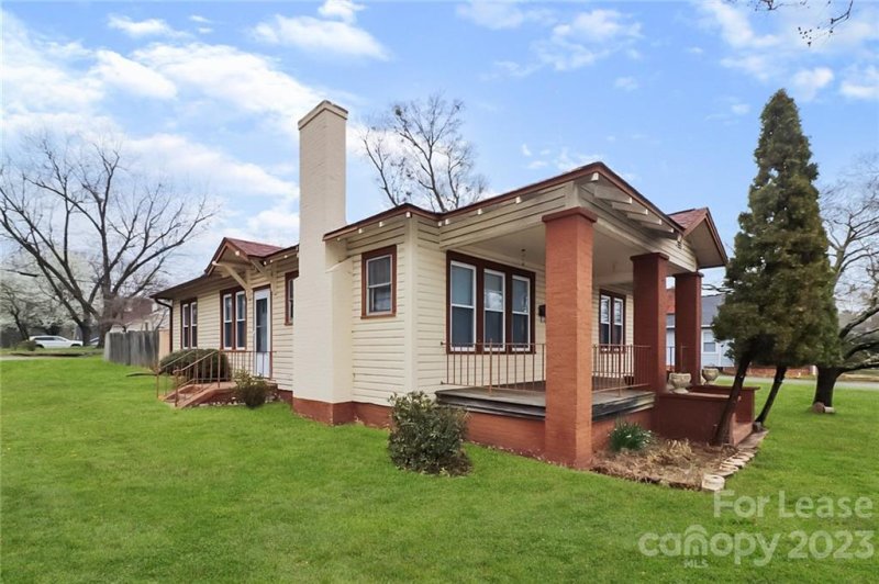 Property image 2 at 201 New Hope Road, Gastonia, NC 28054