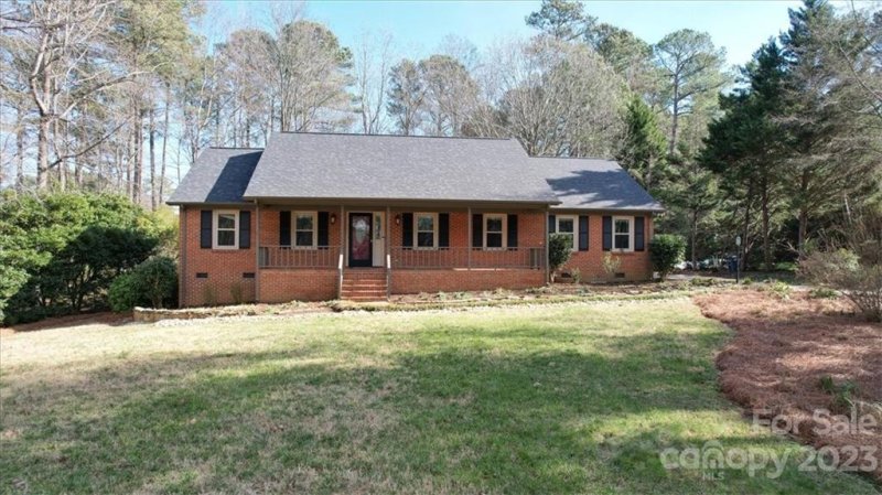 4533 Glen Oaks Drive