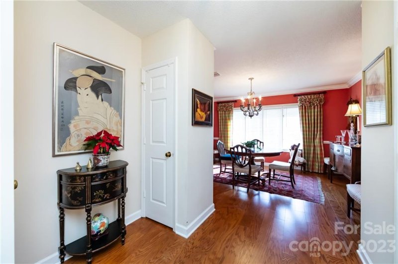 Property image 2 at 5008 Sunningdale Court, Charlotte, NC 28226