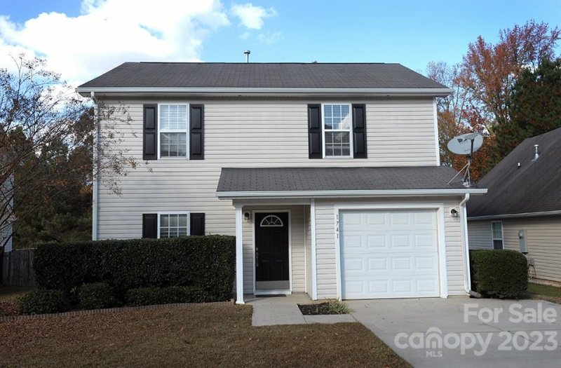 1741 Mission Oaks Street