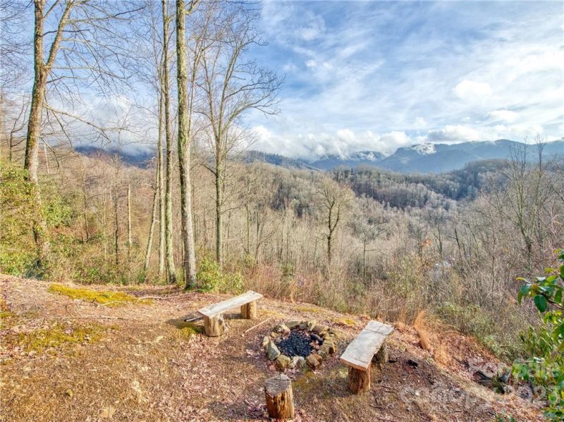 Property image 3 at 85 Screech Owl Circle, Maggie Valley, NC 28751
