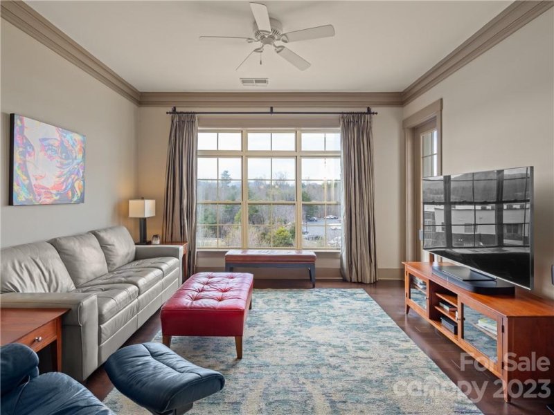 Property image 3 at 42 Schenck Parkway, Asheville, NC 28803