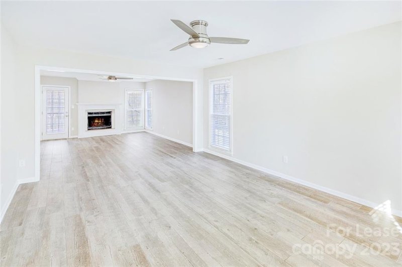 Property image 4 at 9800 Fairlea Drive, Charlotte, NC 28269