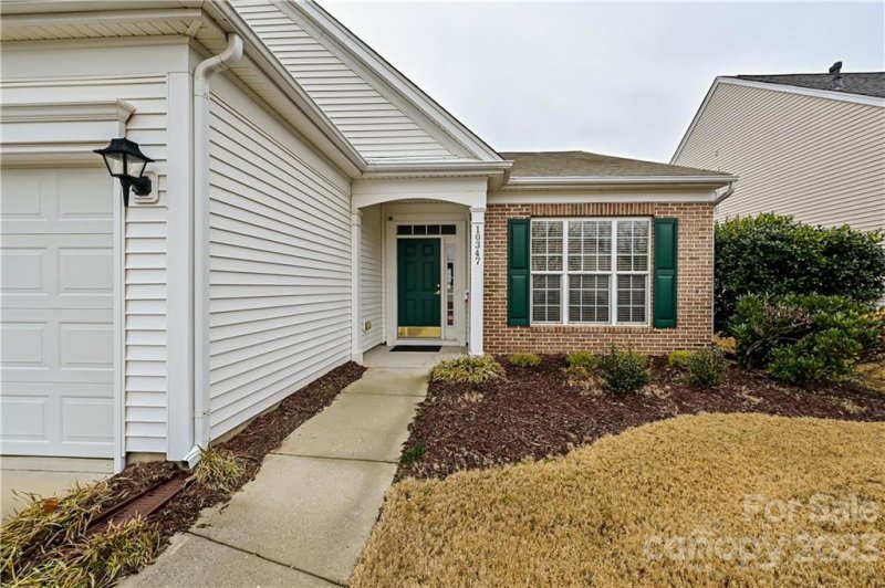 Property image 2 at 10347 Threatt Woods Drive, Charlotte, NC 28277