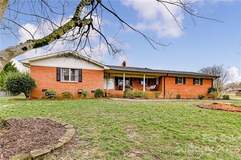 Property image 3 at 421 Pine Street, Harrisburg, NC 28075