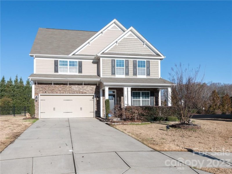 Property image 5 at 16215 Brevera Circle, Charlotte, NC 28213