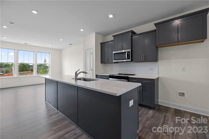 Property image 3 at 138 Judson Avenue, Charlotte, NC 28208