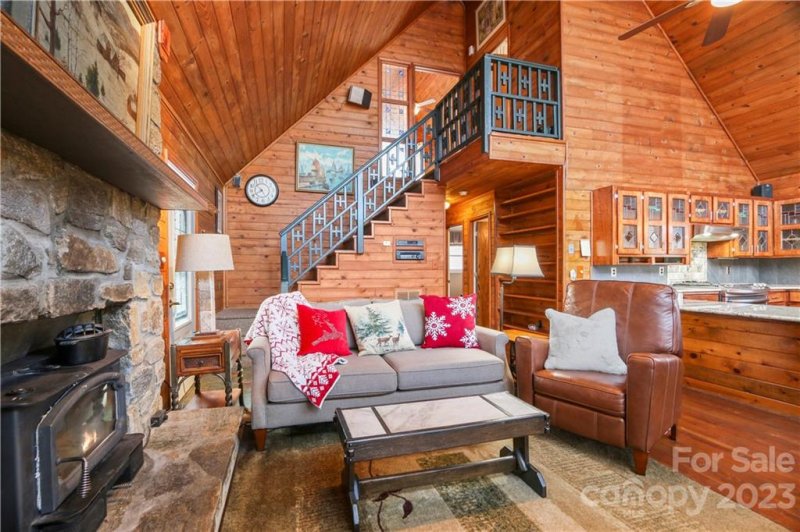 Property image 3 at 534 Hawk Ridge Road, Deep Gap, NC 28618