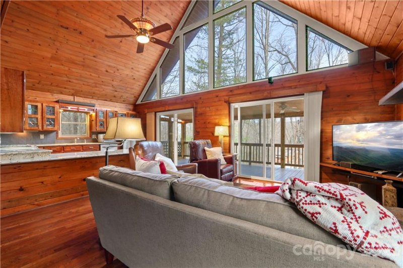 Property image 4 at 534 Hawk Ridge Road, Deep Gap, NC 28618