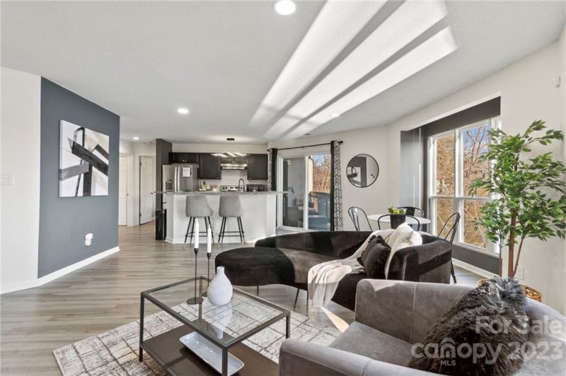 8085 Cedar Glen Drive