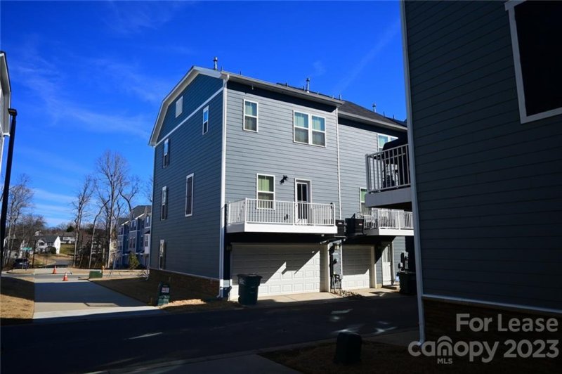 Property image 5 at 1241 Ashbury Street, Charlotte, NC 28216