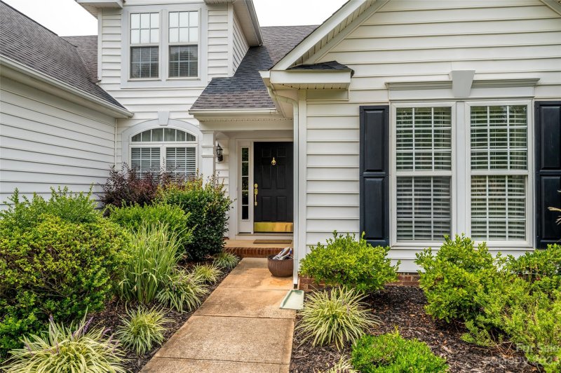 Property image 2 at 11727 Worstell Lane, Charlotte, NC 28277