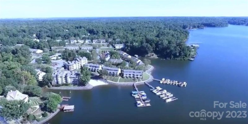 13822 Queens Harbor Road