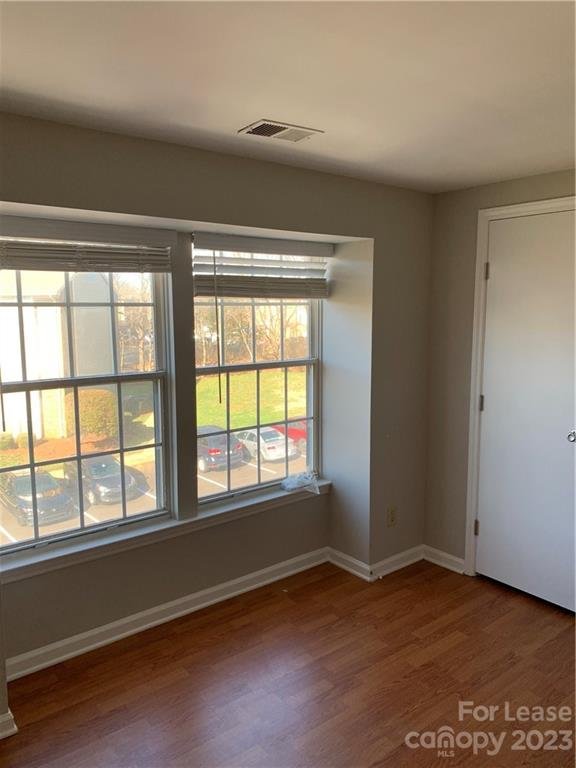 Property image 2 at 1649 Arlyn Circle, Charlotte, NC 28213