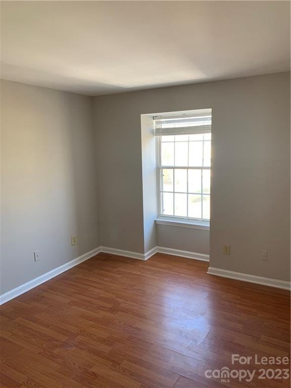 Property image 4 at 1649 Arlyn Circle, Charlotte, NC 28213