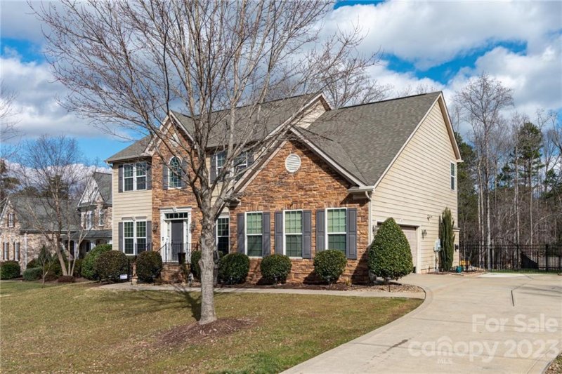 Property image 2 at 3974 Blue Dory Lane, Denver, NC 28037