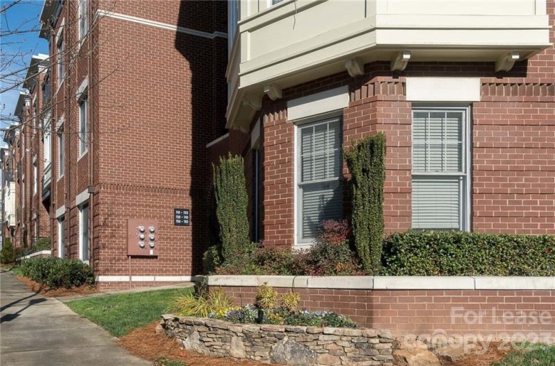 Property image 2 at 719 Garden District Drive, Charlotte, NC 28202