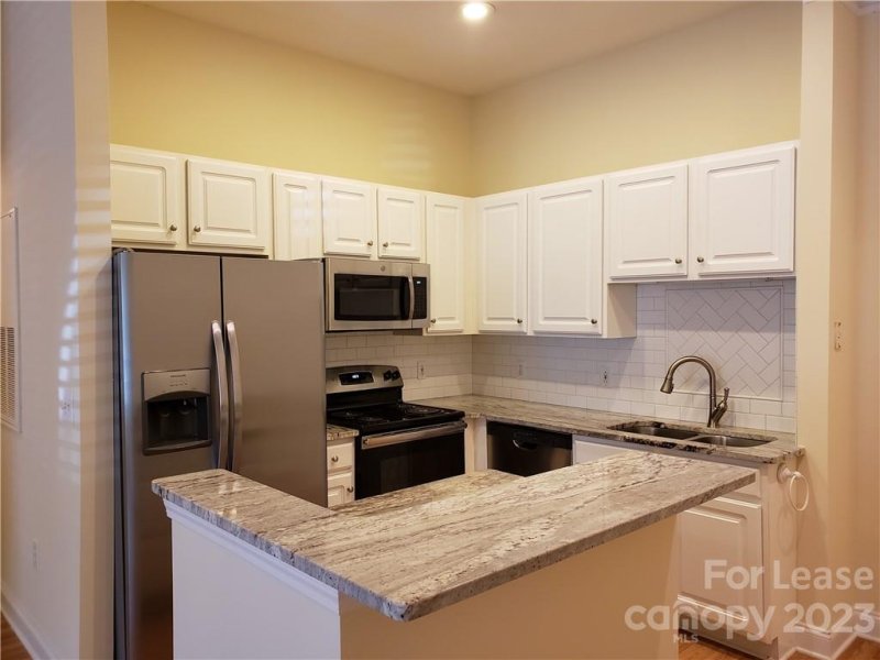 Property image 3 at 719 Garden District Drive, Charlotte, NC 28202