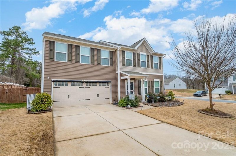 Property image 2 at 2543 Willow Pond Lane, Concord, NC 28025