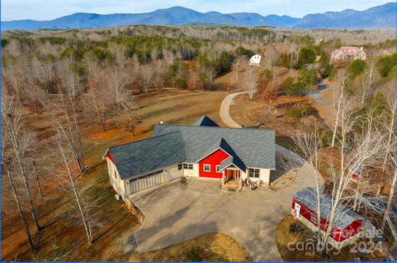 Property image 3 at 213 Lake Haven Drive, Lake Lure, NC 28746