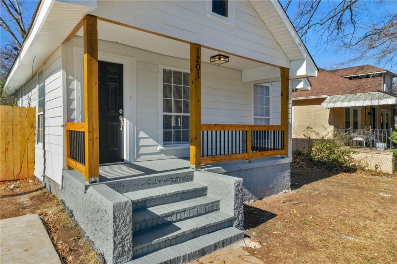 Property image 5 at 1201 Fairmont Street, Charlotte, NC 28216