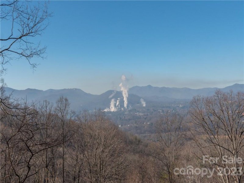 Property image 3 at 17 Broken Arrow Trail, Canton, NC 28716