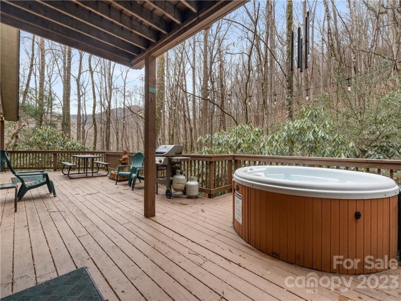 Property image 3 at 141 Creekside Drive, Maggie Valley, NC 28751