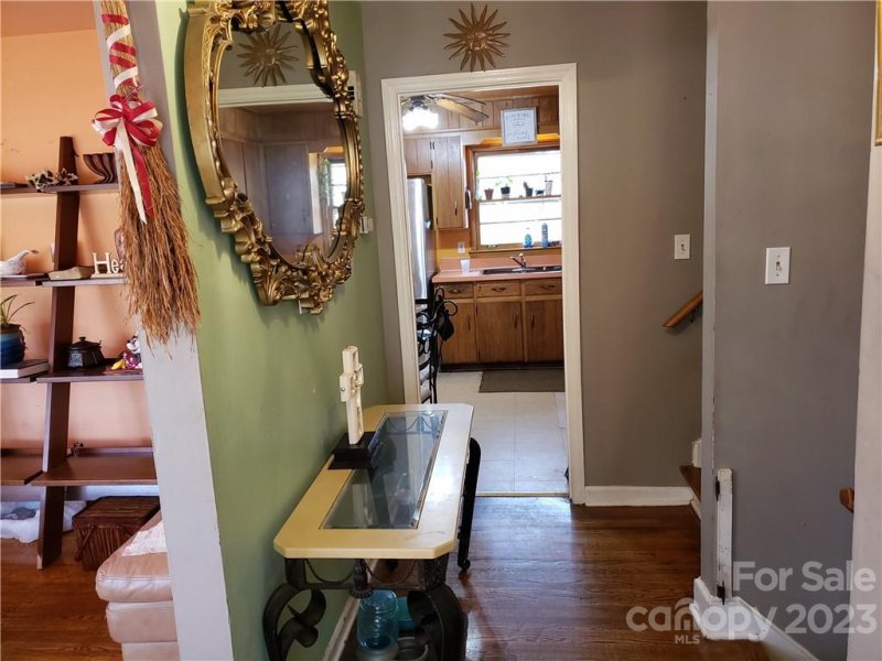 Property image 2 at 5200 Carriage Drive Circle, Charlotte, NC 28205