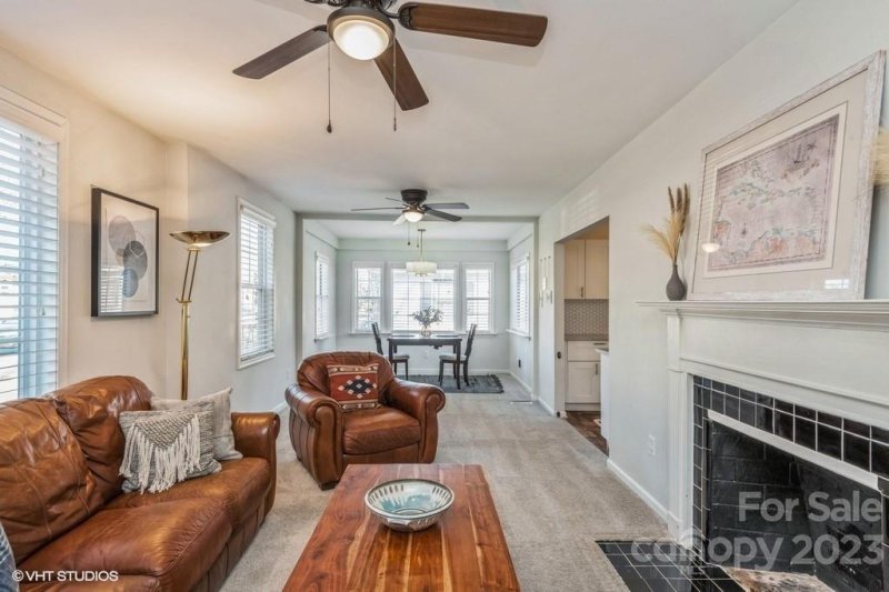 Property image 5 at 2601 Brentwood Place, Charlotte, NC 28208