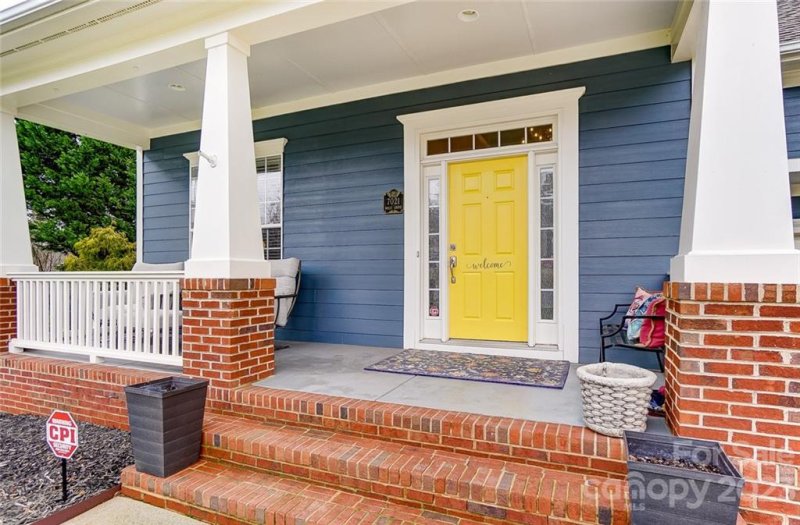 Property image 3 at 7021 Holly Grove Court, Matthews, NC 28104