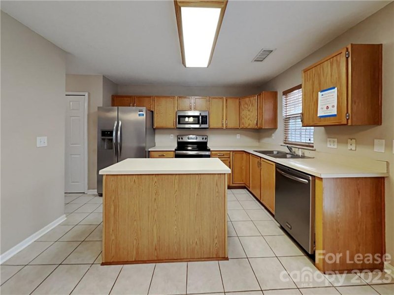 Property image 2 at 1113 Meadowbrook Lane, Concord, NC 28027