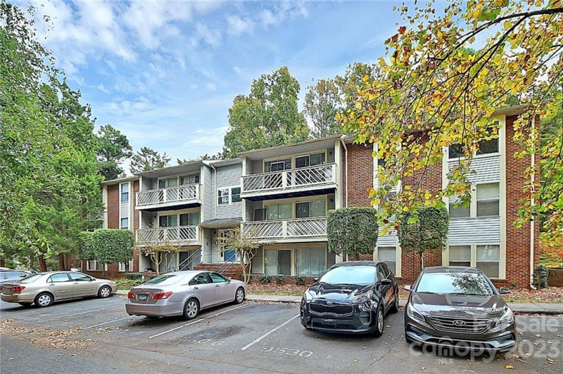 Property image 2 at 9530 Shannon Green Drive, Charlotte, NC 28213