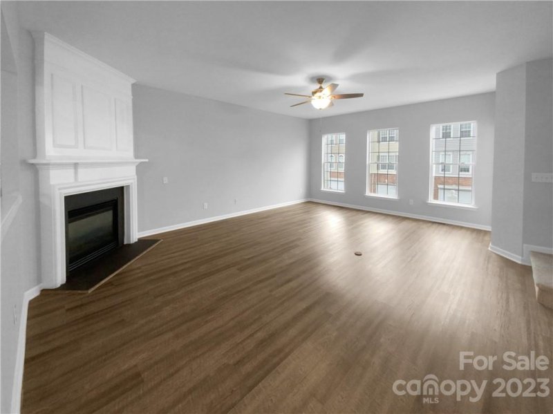 Property image 3 at 2921 Duvalla Avenue, Charlotte, NC 28209