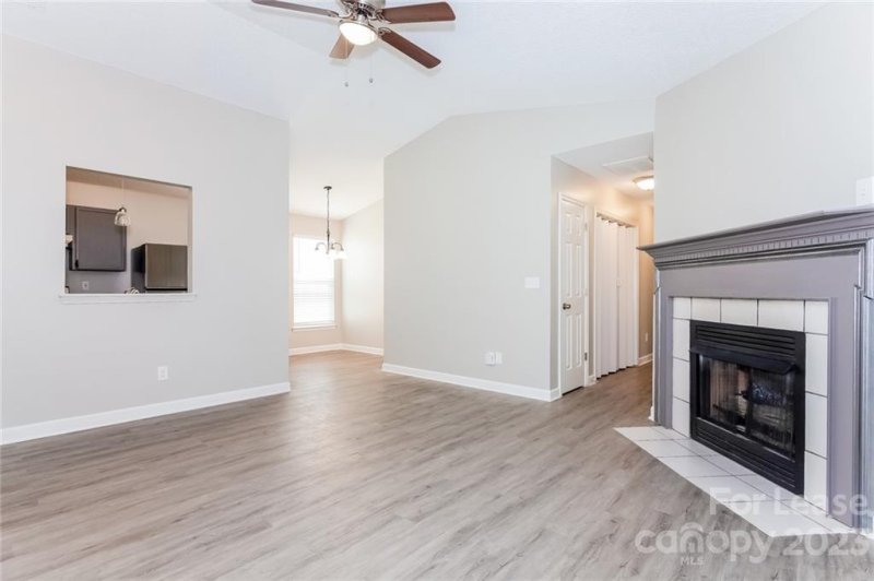 Property image 4 at 7035 Red Bud Circle, Charlotte, NC 28214