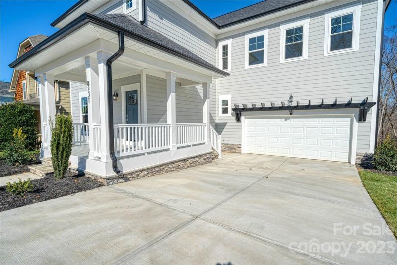 Property image 5 at 8231 Dumphries Drive, Huntersville, NC 28078