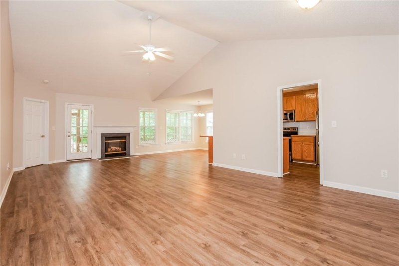 Property image 3 at 1003 White Water Circle, Belmont, NC 28012