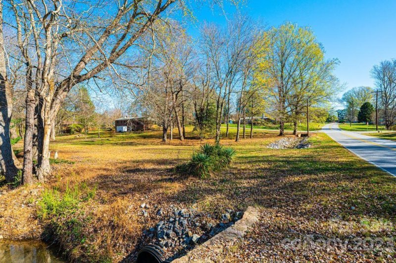 Property image 4 at 0 15th Avenue, Hickory, NC 28601