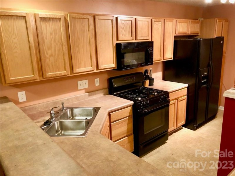 Property image 3 at 10829 Twisted Bark Lane, Charlotte, NC 28213