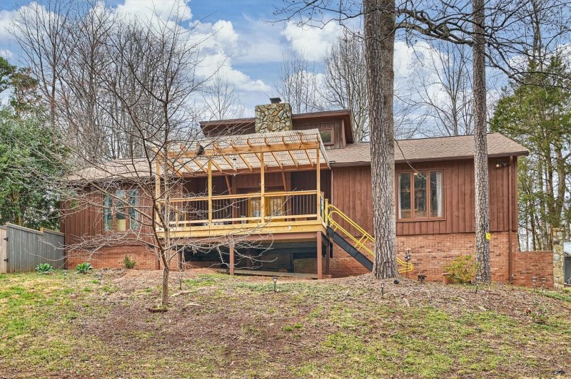 Property image 4 at 7019 Rockland Drive, Charlotte, NC 28213