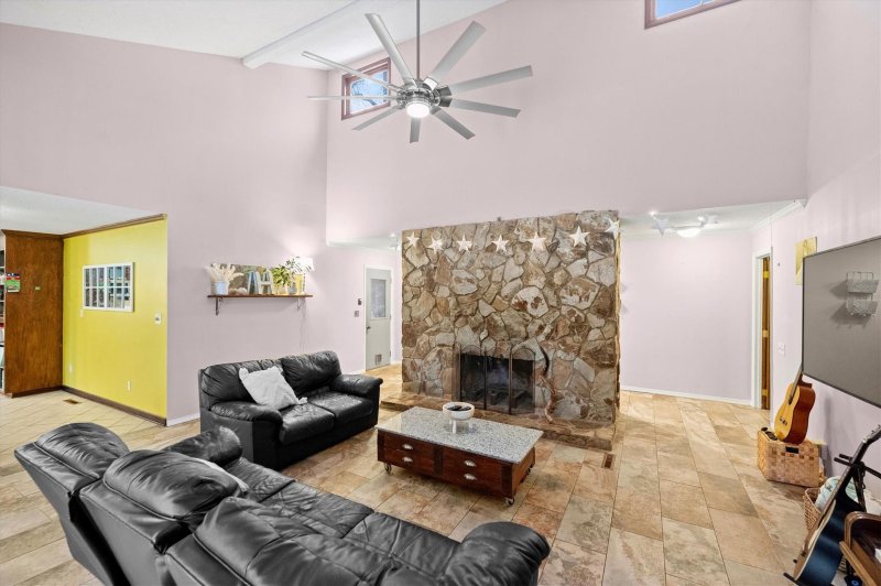 Property image 5 at 7019 Rockland Drive, Charlotte, NC 28213