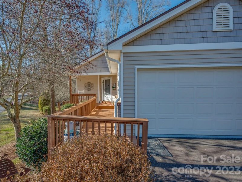 Property image 5 at 53 Creeks End Circle, Mills River, NC 28759