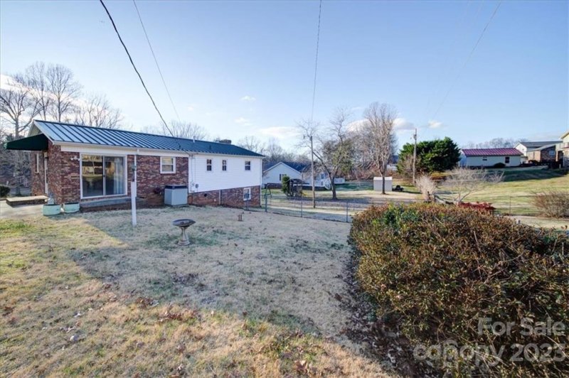 Property image 2 at 719 Freedom Mill Road, Gastonia, NC 28052