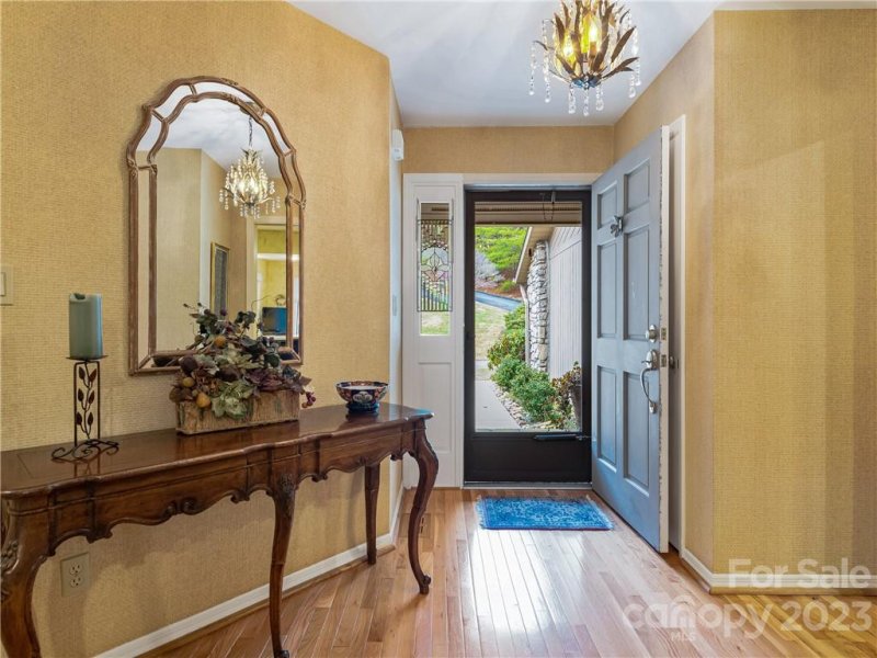 Property image 3 at 25 Ridge Terrace, Asheville, NC 28804