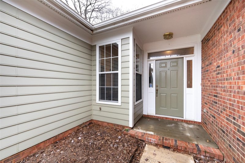 Property image 4 at 706 Wild Oak Court, Charlotte, NC 28216