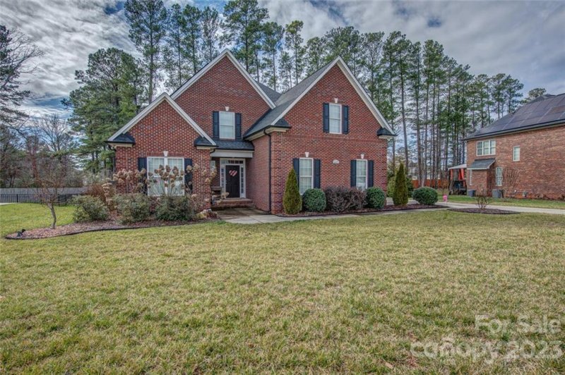 Property image 2 at 4627 Mcdade Lane, Gastonia, NC 28056