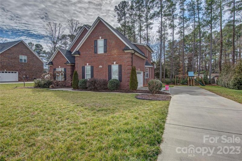 Property image 3 at 4627 Mcdade Lane, Gastonia, NC 28056